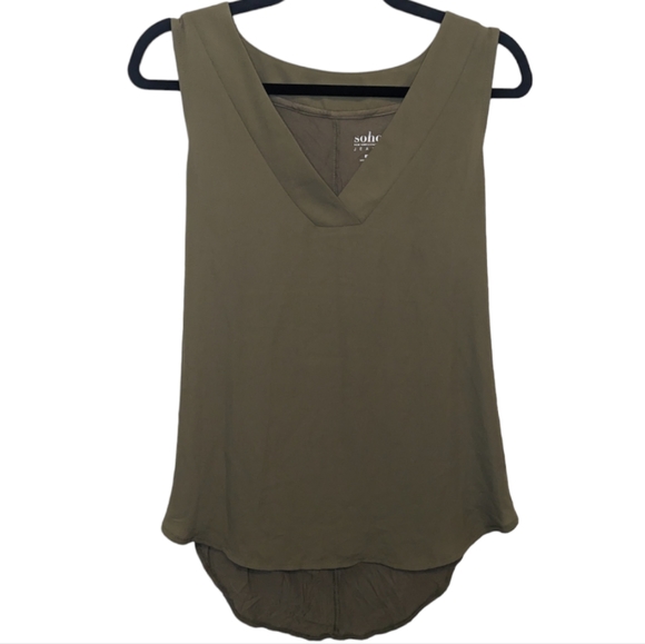 Soho Tops - Soho New York & Company Olive Green V-Neck Tank Top 🌿✨